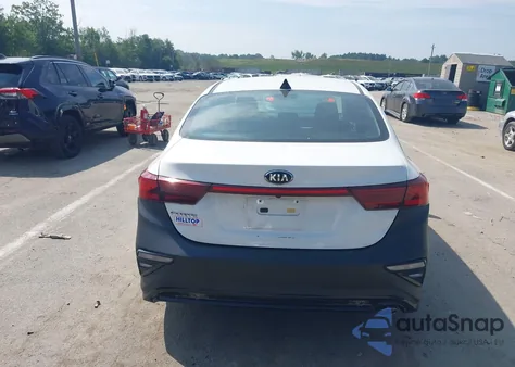 2020 Kia Forte Lxs z USA, uszkodzony, nr VIN 3KPF24AD3LE245903